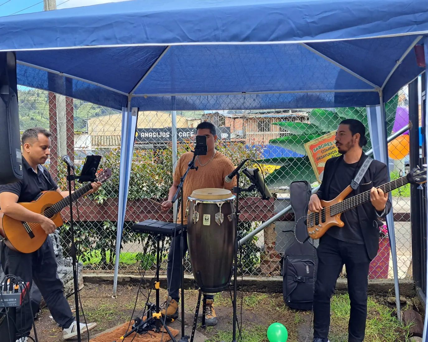 7. Taste that sounds live