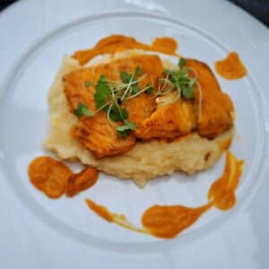 ROBALO EN SALSA DE CAMARÓN