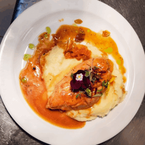 POLLO EN SALSA DE UCHUVA