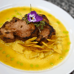 BONDIOLA EN SALSA DE MARACUYA