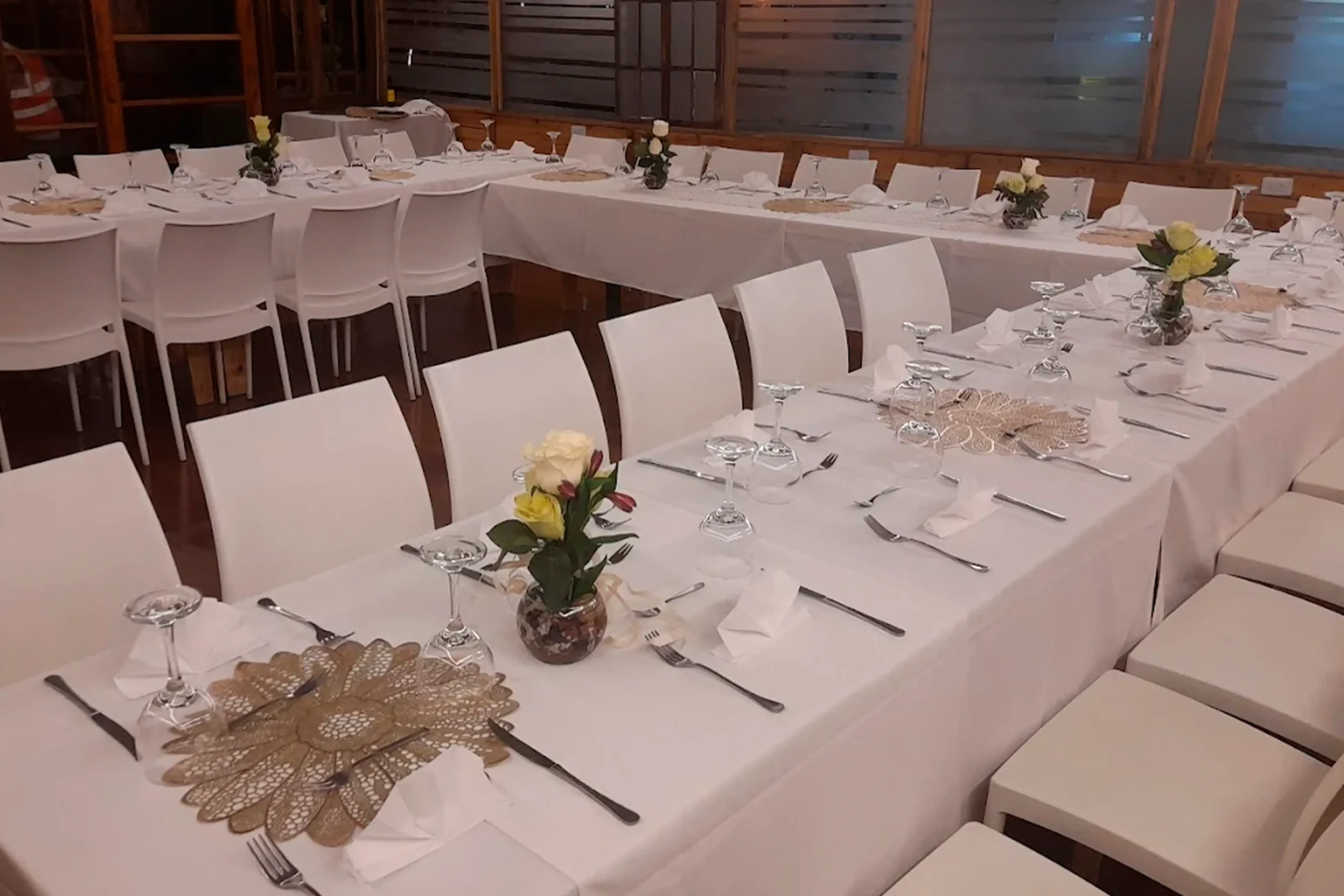 Restaurante campestre 3 Soles Chía – ambiente exterior latinoamericano