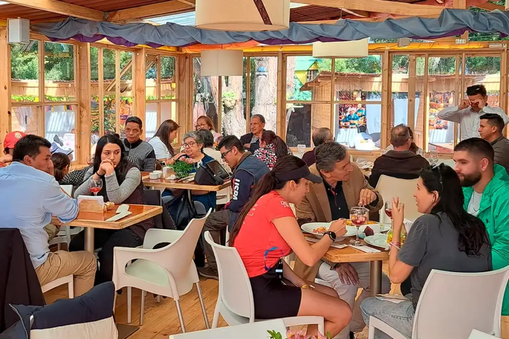 Restaurante campestre 3 Soles en Chía durante la temporada de Copa del Mundo 2026