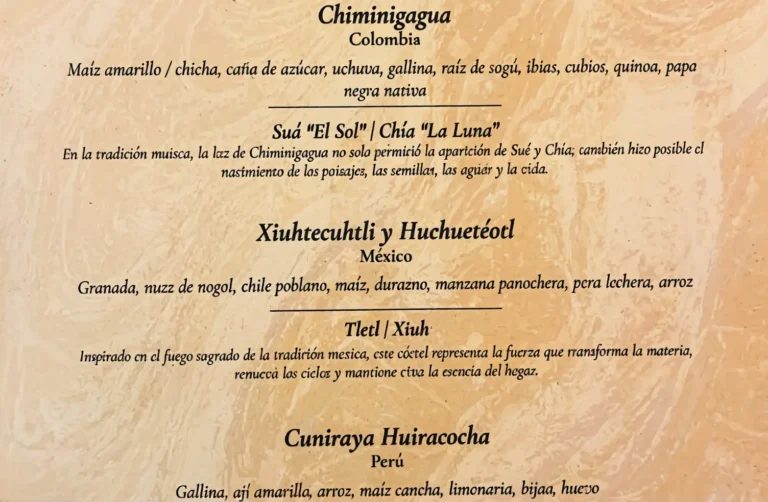 Carta del menú con descripciones e ingredientes de platos tradicionales ancestrales de Colombia, México y Perú en Chía.